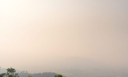 Sezon smogowy a planowanie podróży – jak uwzględnić jakość powietrza przy wyborze terminu i miejsca wyjazdu